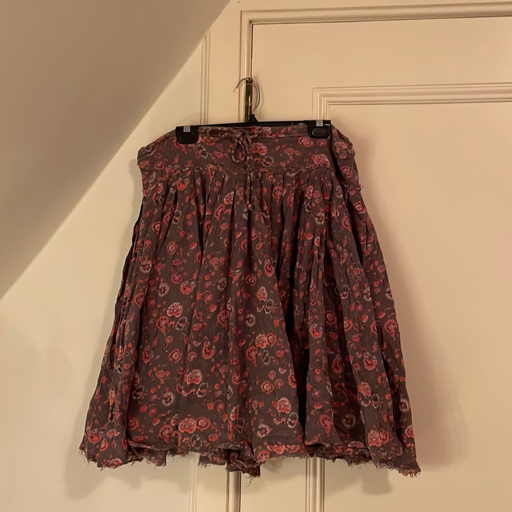 Folral skirt with top pleats